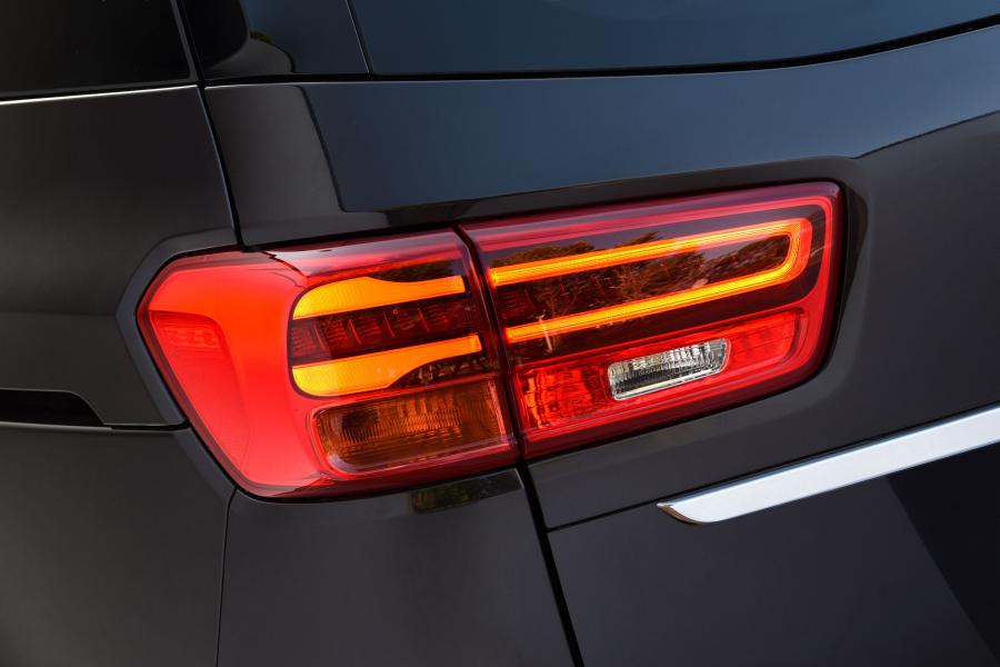 Детали экстерьера Kia Grand Sedona (YP) 2018 года  (ZA) (фото 22 из 40)